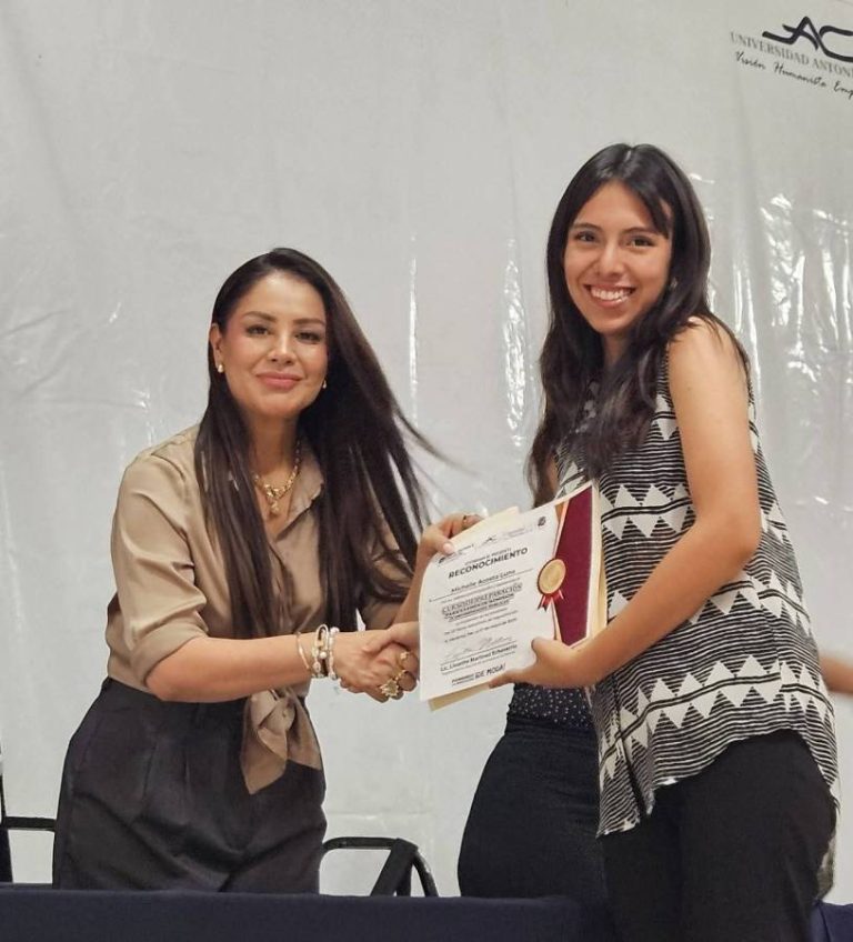 Fundación ofrece por 5to año consecutivo curso gratuitos para entrar a la UV