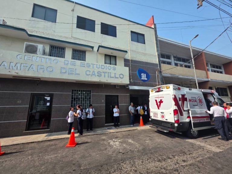 Intoxic@dos 22 alumnos en escuela de Veracruz puerto, uno es trasladado al hospital
