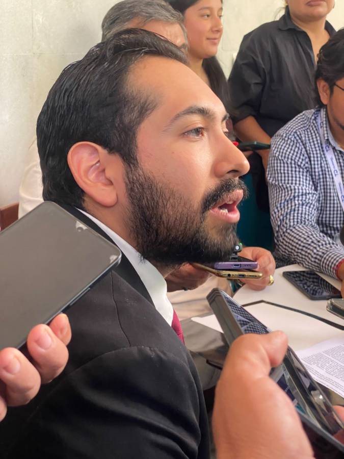 Exabogado de la UV denuncia persecución institucional bajo rectoría de Martín Aguilar; CEDH ya investiga