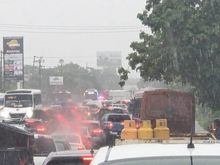 Tormenta inunda y deja severas afectaciones en cuatro municipios de la zona conurbada
