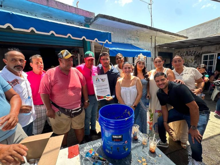 Alvarado apuesta por el turismo de «foodies» y realiza media tonelada de ceviche en el Callejón de los Mariscos