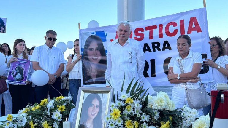 Exigen justicia en Veracruz; «A mi hija MariCris le arrebataron la vid@ con viol3ncia»